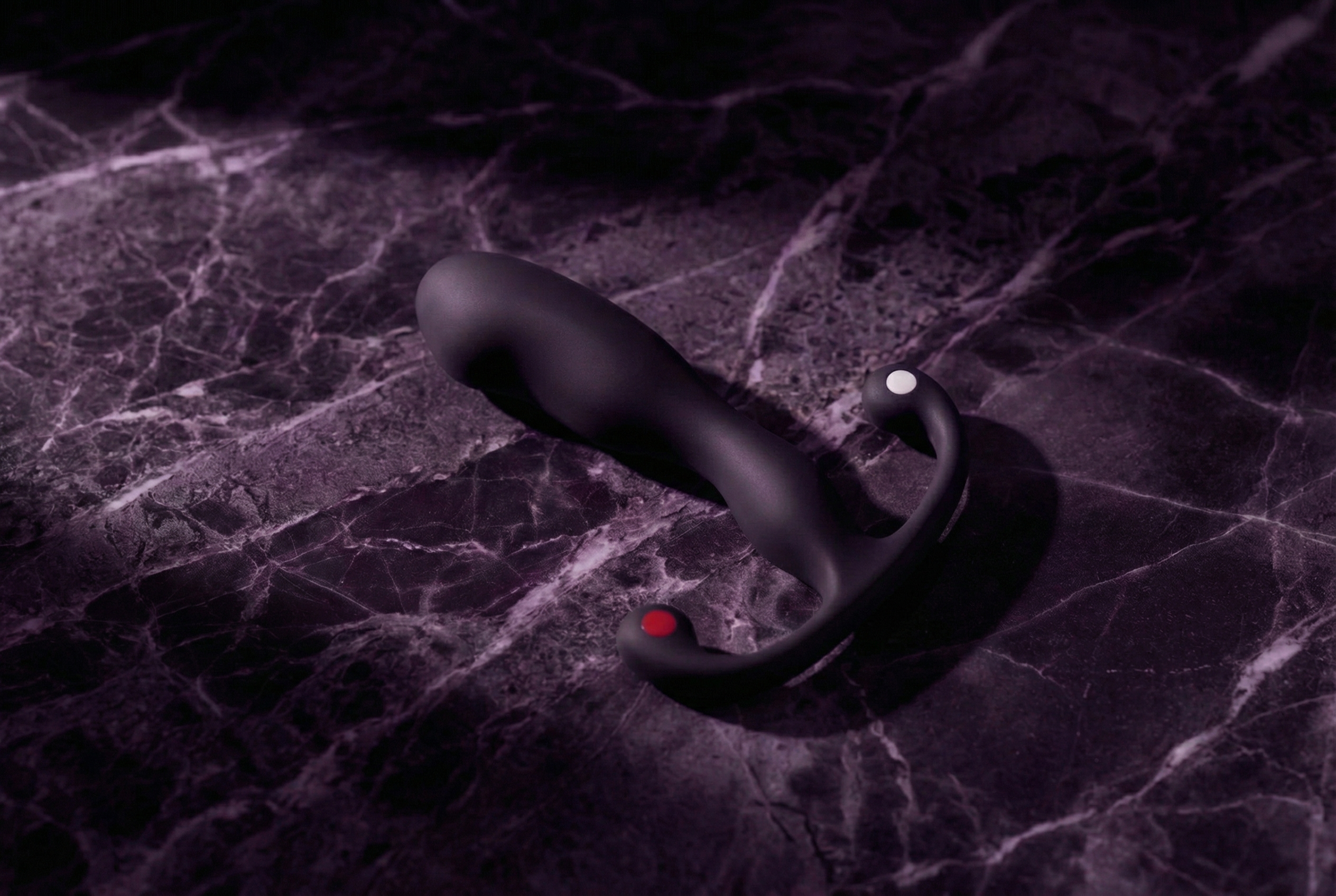 Prostaat massager modellen uitgestald op een elegante achtergrond met professionele fotografie voor productoverzicht